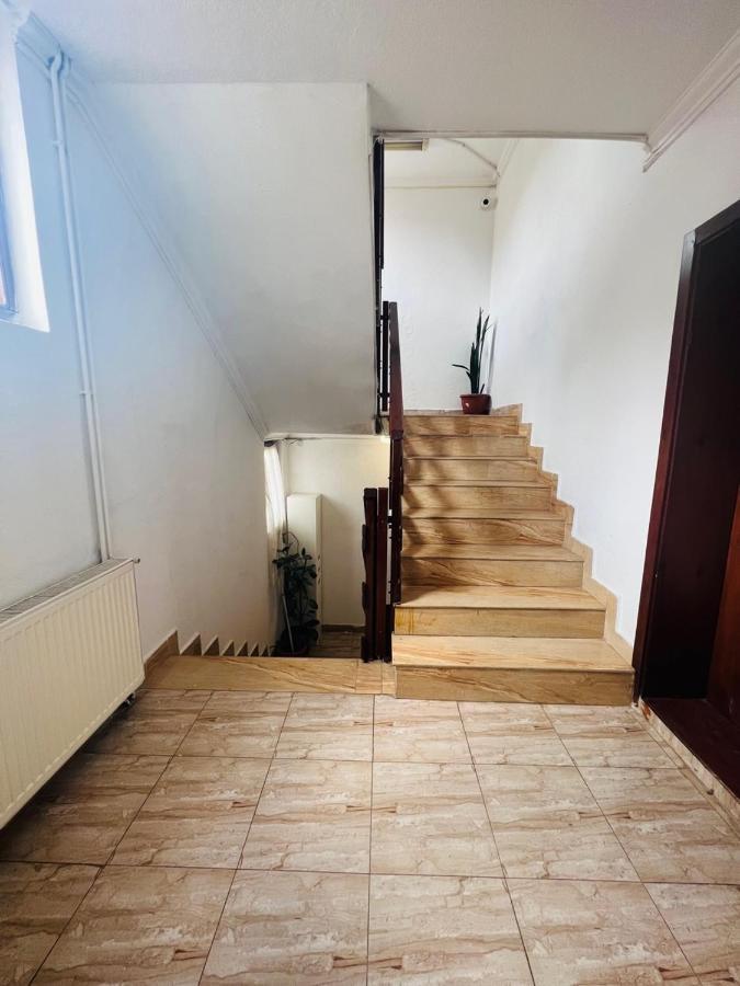 Guest House Velania Pristina Kültér fotó